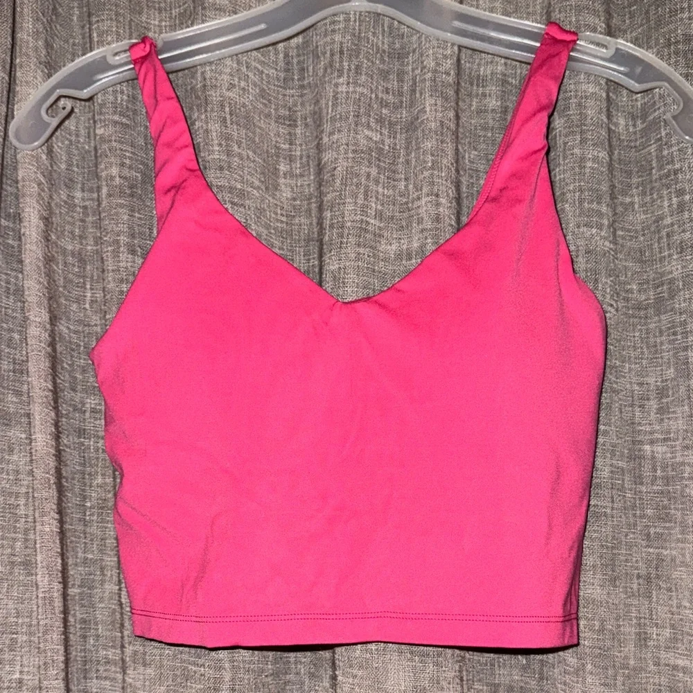 OFFLINE By Aerie Real Me Low Key
Longline Sports Bra Tank Solar Pink M - Picture 1 of 4